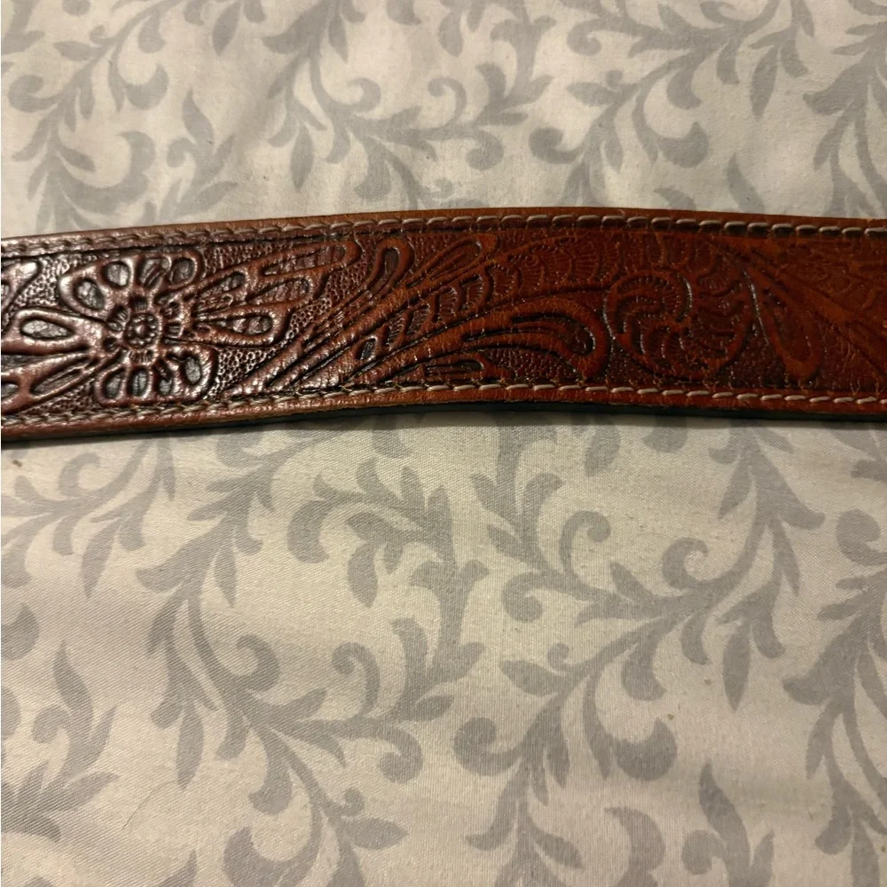 Nocona Western Belt Buckle. Western Belt’s leather hand tooled horse belt.